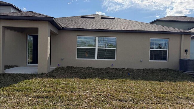 Building Photo - 1629 Tropical Oasis Ave