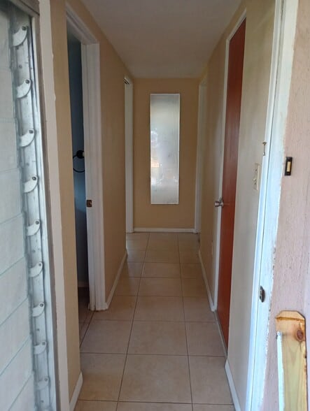 Building Photo - 7429 Lake Dr