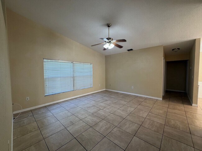 Building Photo - Spacious Open-Concept Home with Bonus Patio & Fenced Yard