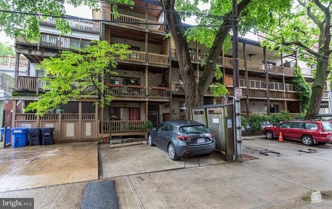 Building Photo - 1124 25th St NW