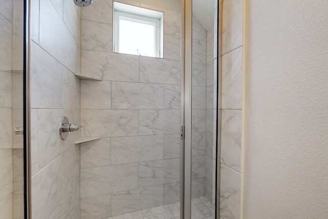 Building Photo - 3108 Aldwyche Dr