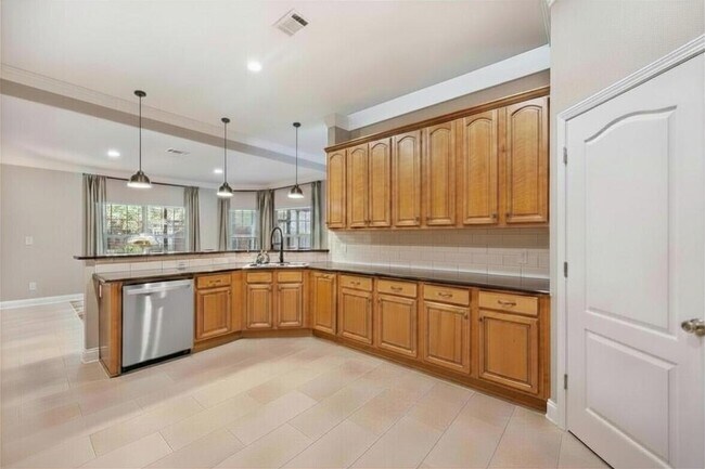 Building Photo - 3269 McMillan Creek Dr