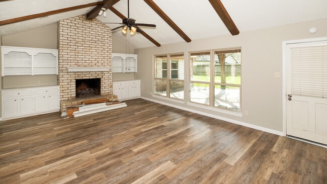 Building Photo - Amazing 4 bedroom house in Houston, TX