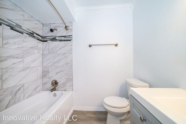 Building Photo - 3 br, 2 bath House - 15 Wisteria Dr.