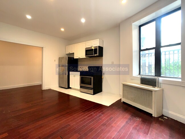 Building Photo - 634 Saint Nicholas Avenue