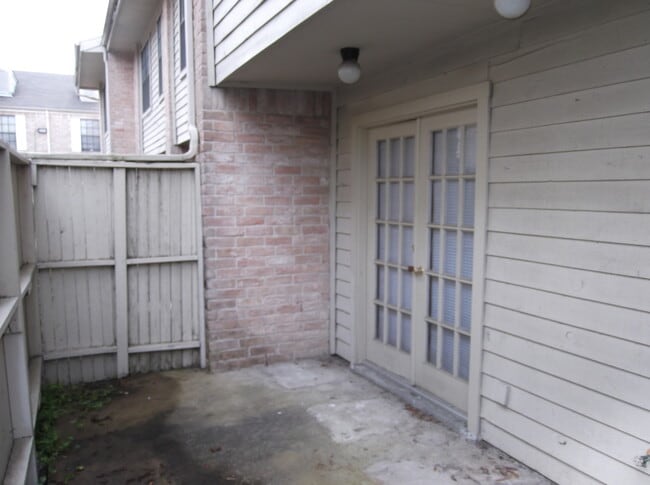 Building Photo - 14600 Fonmeadow Dr