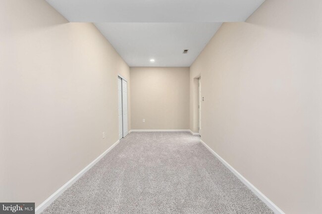 Building Photo - 6027 Cathedral Rd
