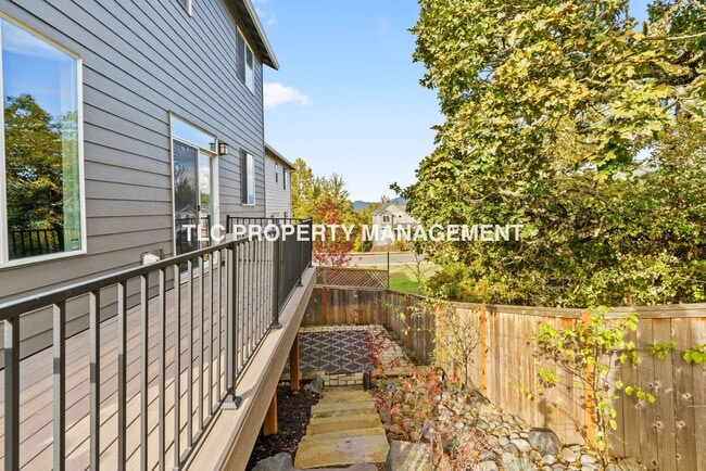 Building Photo - Gorgeous Home for Rent