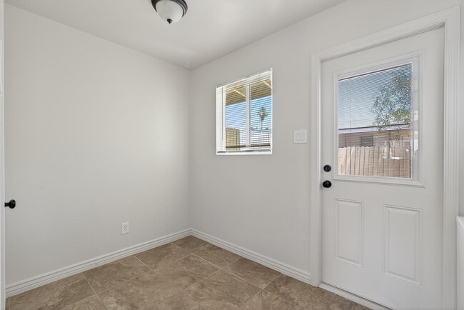 Building Photo - 7802 E Heatherbrae Ave