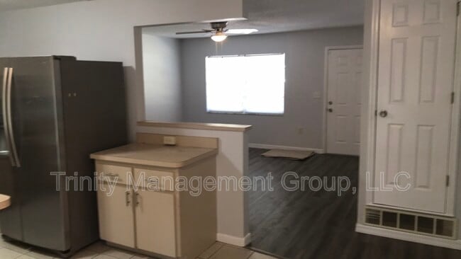 Building Photo - 2240 NE 39th St