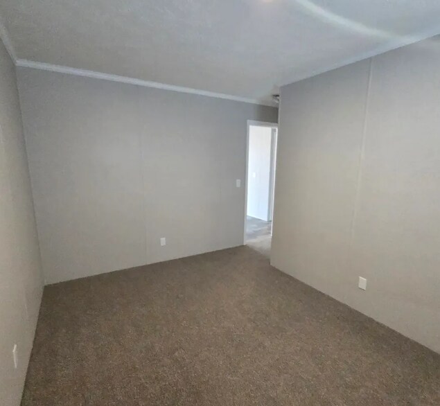 Building Photo - 213 Birch Ln