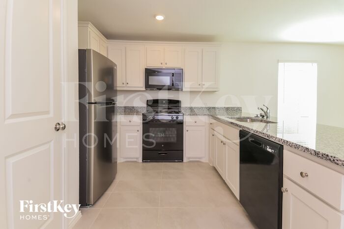 Building Photo - 1330 Cherrybark Dr
