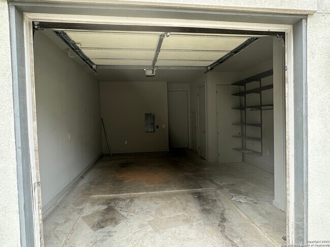 Building Photo - 1130 E Quincy St