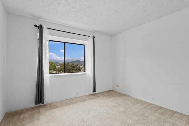 Building Photo - Puu Alii 715 — Bay-View 2BR/2BA Townhouse ...