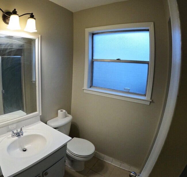 Building Photo - 6541 Deermont Dr