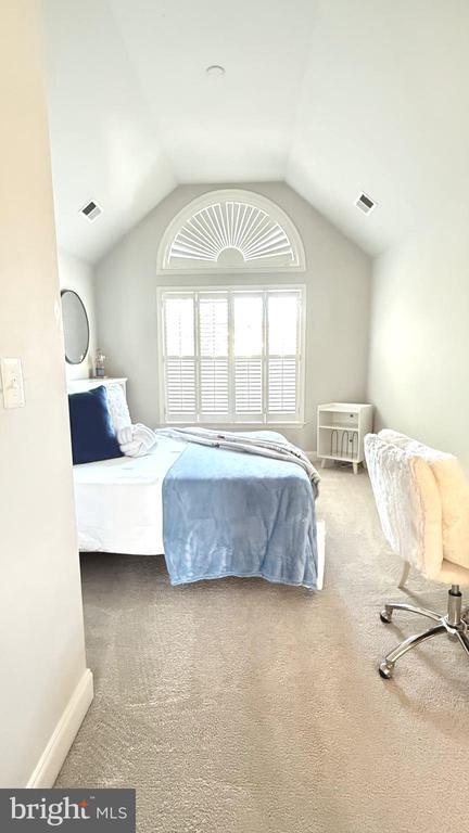 Building Photo - 19913 Naples Lakes Terrace