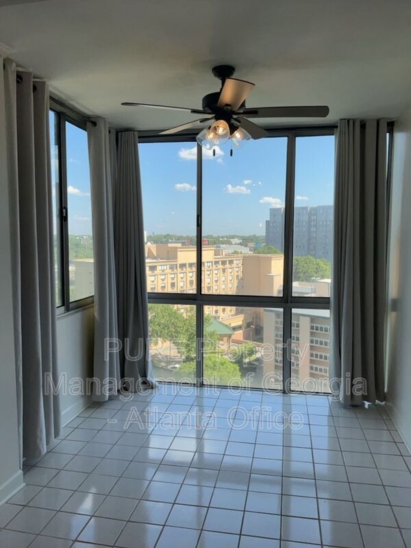 Building Photo - 215 Piedmont Ave NE