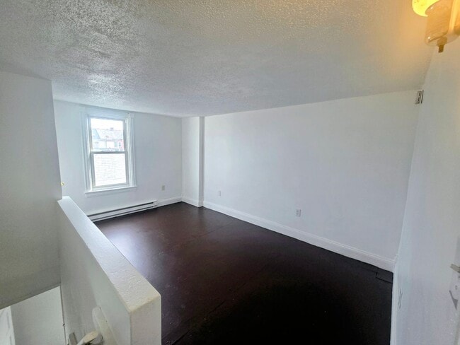 Building Photo - 416 W Whitehall St