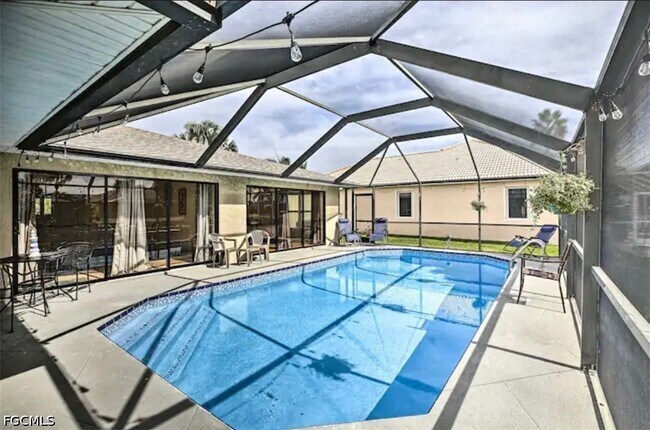 Building Photo - 2806 SW 38th Terrace