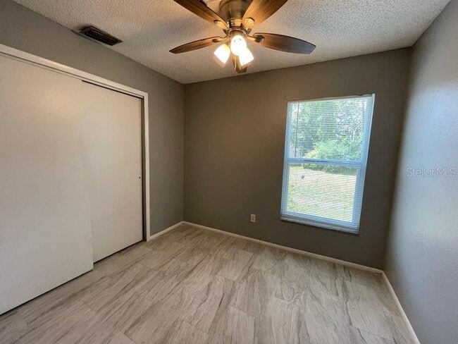 Building Photo - 1004 Northlake Dr