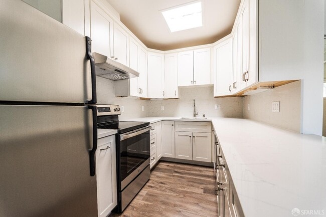 Building Photo - 1841 Union St