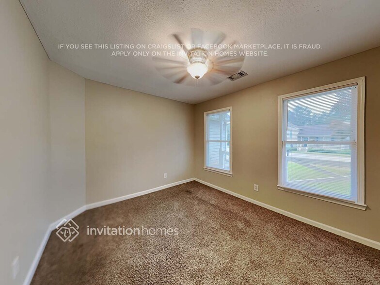 Building Photo - 454 Shoal Ct