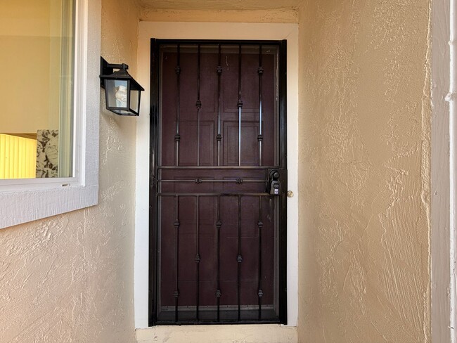 Building Photo - 4 Bed 2 Bath Home in San Jose! | $4,495