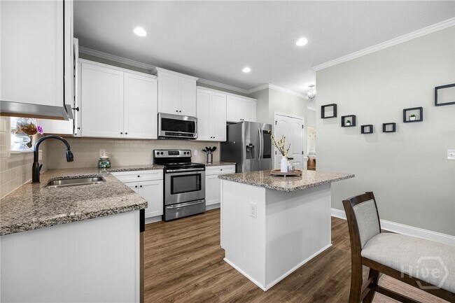 Building Photo - 101 Del Mar Ct