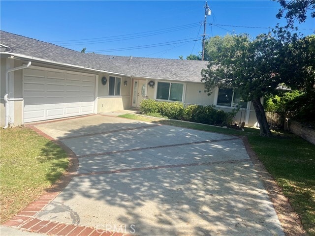 Building Photo - 6925 Maycroft Dr