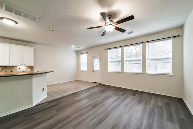 Building Photo - 246 W Stedhill Loop