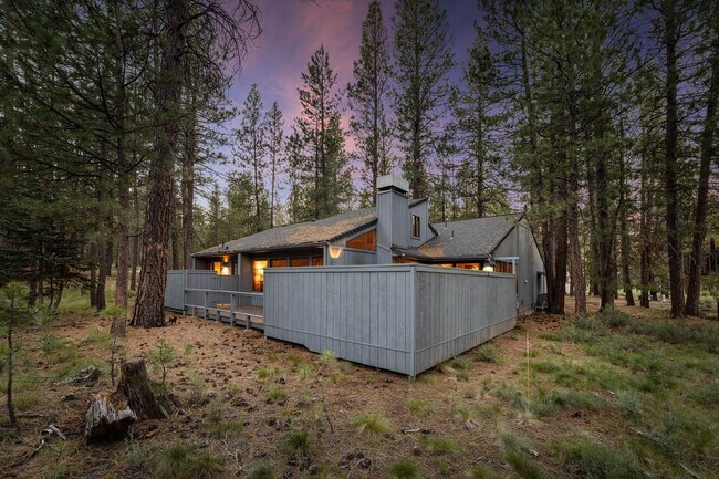 Building Photo - 18087 E Butte Ln