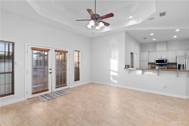 Building Photo - 31 Midlands Cir