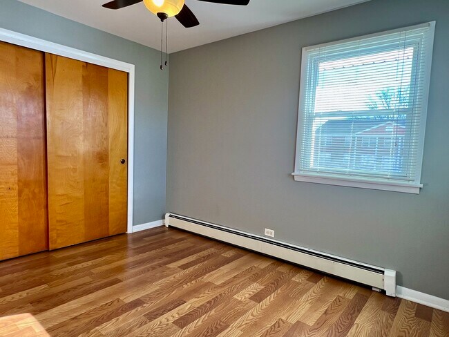 Building Photo - 637 Pasadena Ave