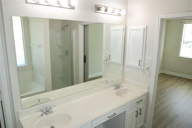 Building Photo - 1121 Golden Eagle Ct