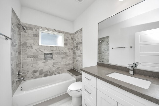 Building Photo - 4623 Cochran St