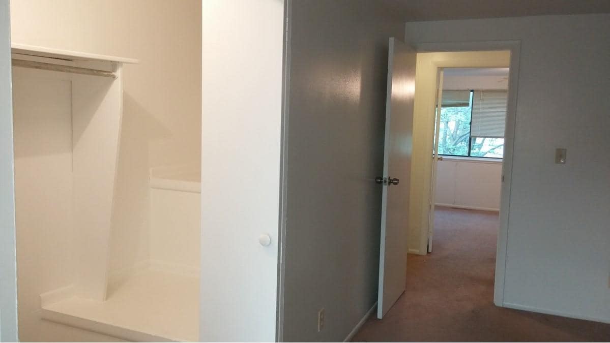 Building Photo - 4692 Charecote Ln