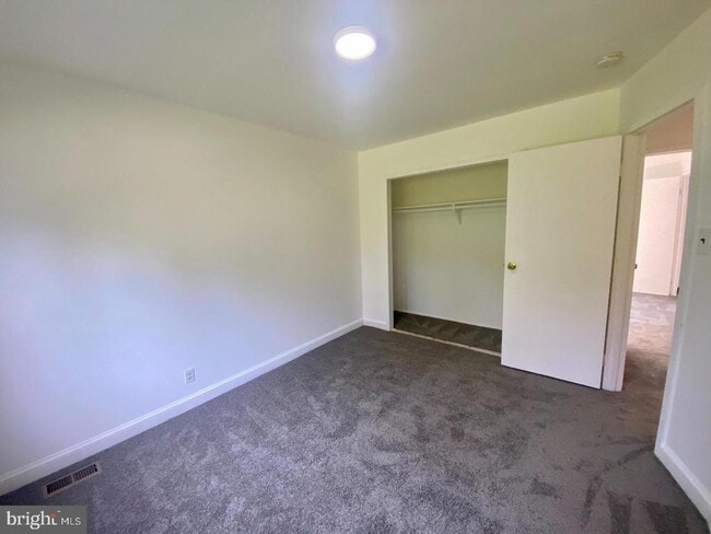 Building Photo - 22 S Monroe Rd