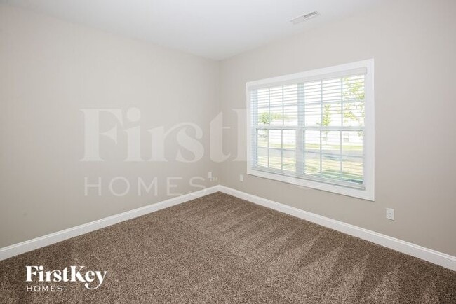 Building Photo - 106 Milliner Dr