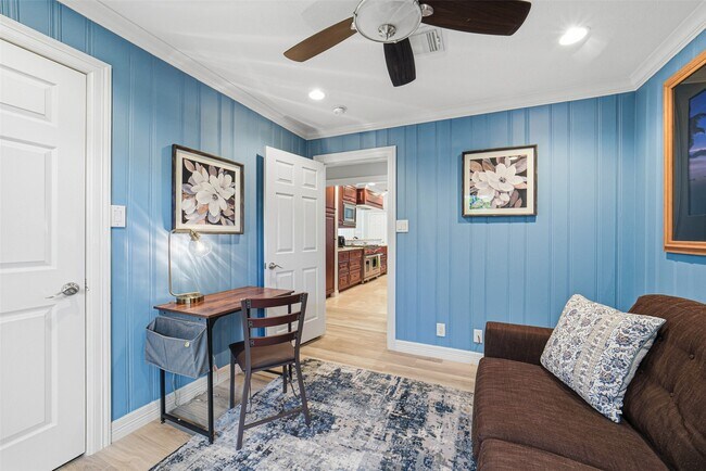 Building Photo - 4600 Huisache St