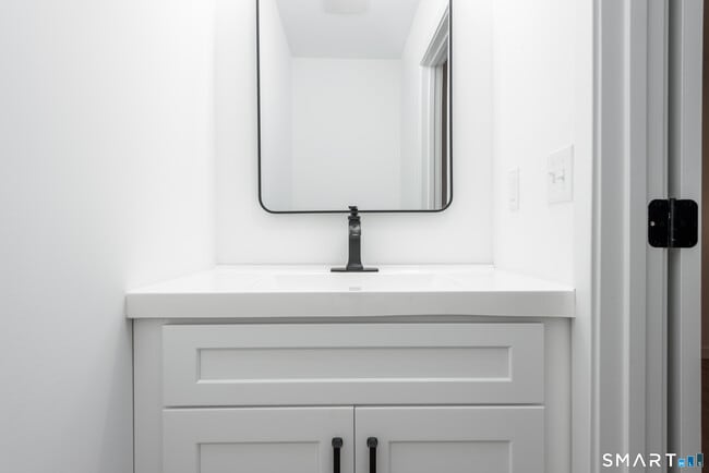 Building Photo - 28 Townsend St