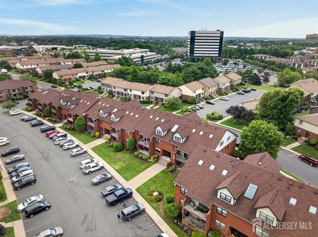Building Photo - 94 Beverly Hl Ter