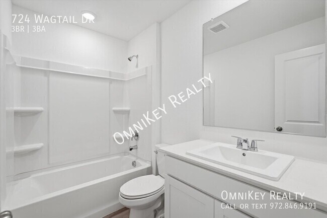 Building Photo - 724 Wagtail Dr