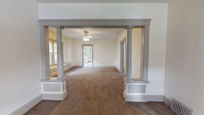 Building Photo - 3339 W.84th