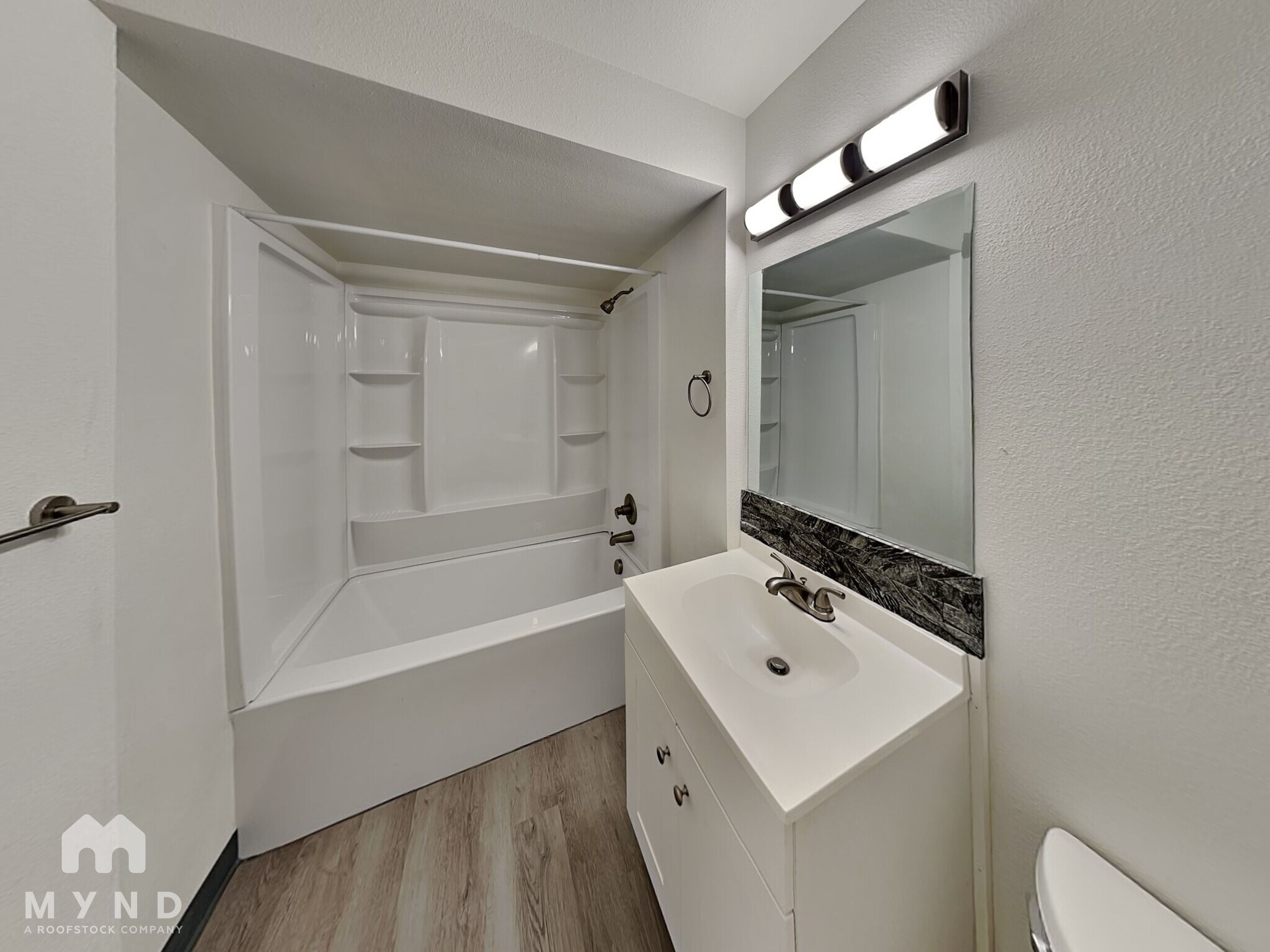 Building Photo - 7203 SE Harmony Dr