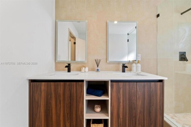 Building Photo - 1905 NW 62nd Terrace