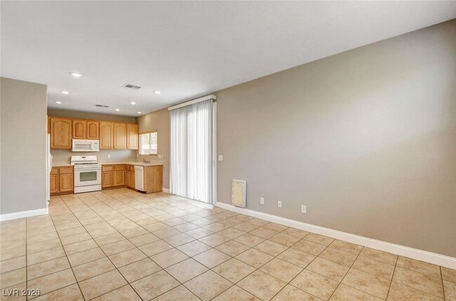 Building Photo - 3605 N Porch Swings Way