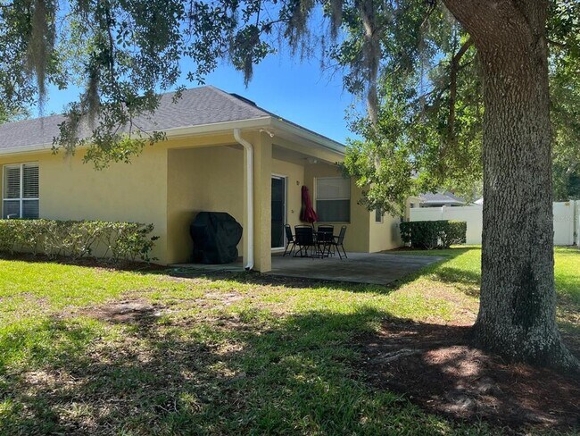 Building Photo - 9985 Cypress Vine Dr