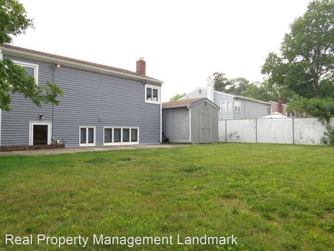 Building Photo - 3 br, 2 bath House - 18 Larkin Street