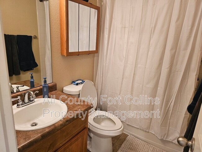 Building Photo - 2257 Sopris Cir