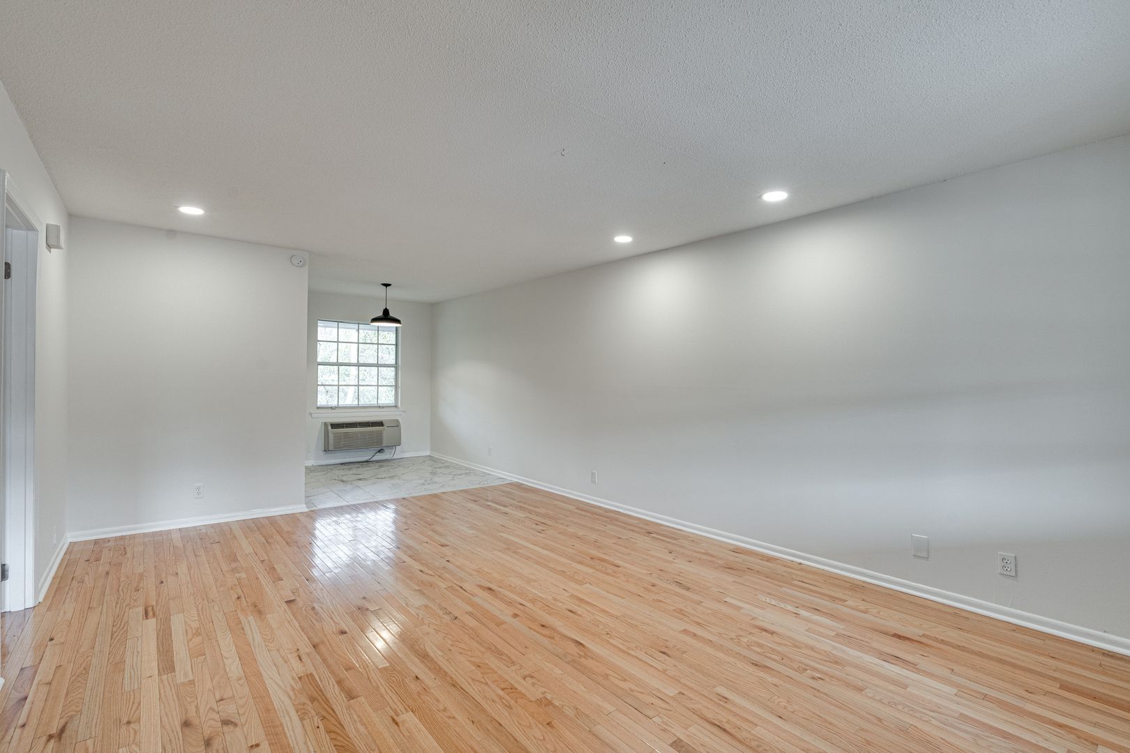 Building Photo - 2845 Dayton Blvd